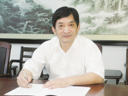 汤国斌这个劳模主任善思考